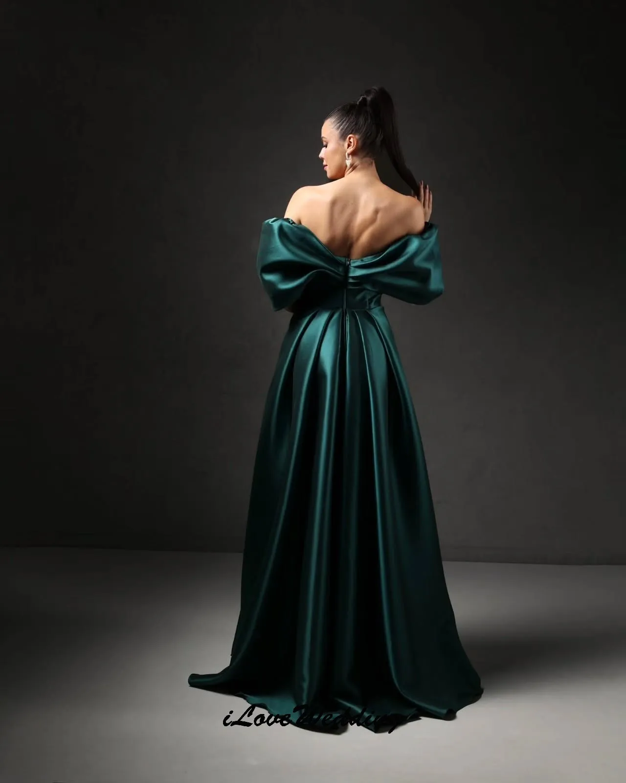 Smaragdgroene off-the-shoulder galajurken 2025, elegante feestjurk voor dames, a-lijn, halve mouwen, ruches, avondjurken op maat