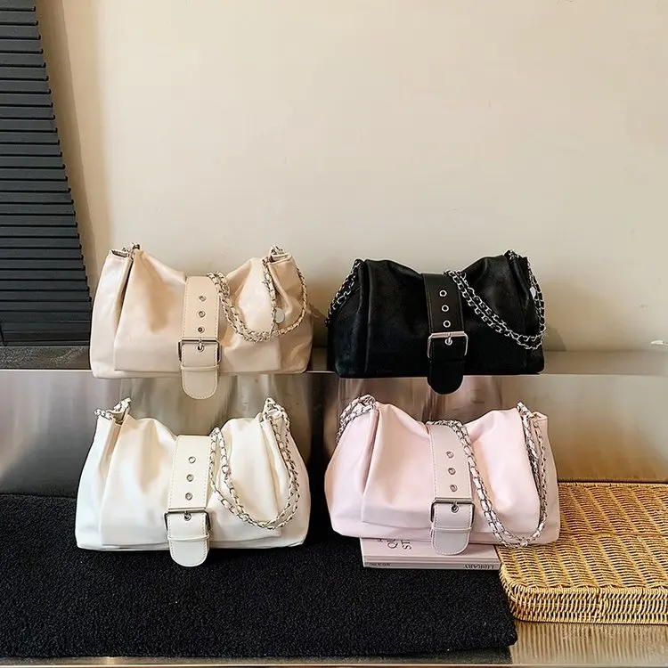 

Новая модная универсальная сумка-клатч 2026 года с глянцевой пряжкой, портативная наплечная/подмышечная сумка в корейском стиле, персонализированная женская сумка