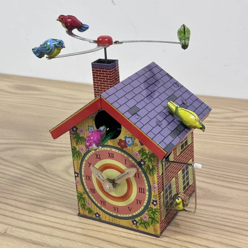 Adult Collection Retro Wind up toy Metal Tin rotating bird alarm clock bird house Clockwork toy model figures gift vintage toys