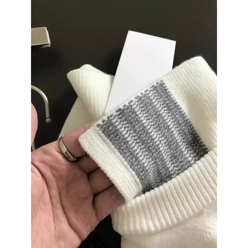 Sudadera con capucha 2024 clásica Otoño/Invierno nueva colección suéter con cuello abatible blanco cuatro barras versátil Slim Fit Sudadera con
