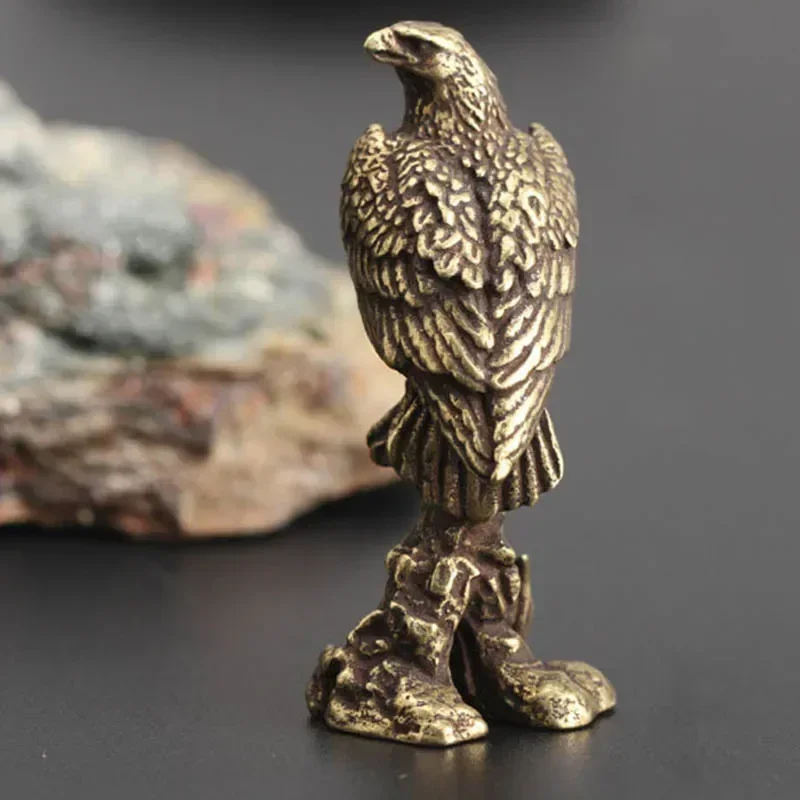 

Eagle Statue Miniature Sculpture Handmade Crafts Ornament Vintage Copper Bird Figurine Animal Decoration For Interior Home Desk