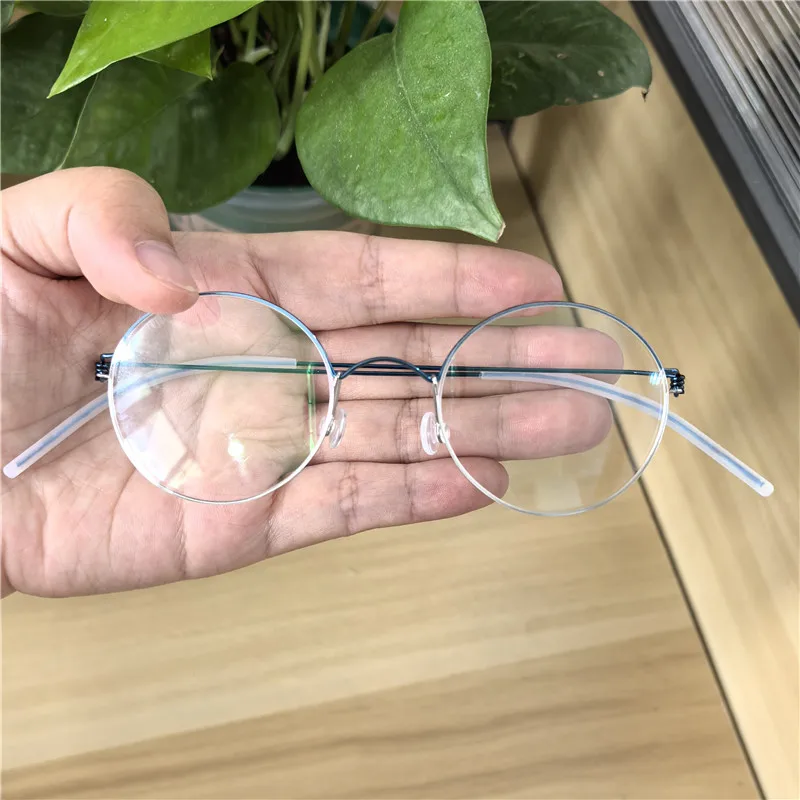 กรอบแก้วขนาดเล็กกลมไม่มีสกรูแบรนด์เนมสำหรับผู้ชายผู้หญิงเบามากสีสันสดใสแว่นตากรอบสีฟ้า