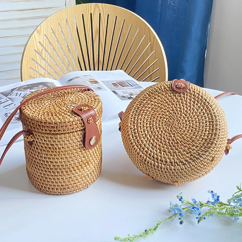 2025 Rattan Bag Basket Hand Woven Shoulder Leather Buckle Single Bohemian Casual WOMEN Solid Circular Box Barrel-shaped Fashion