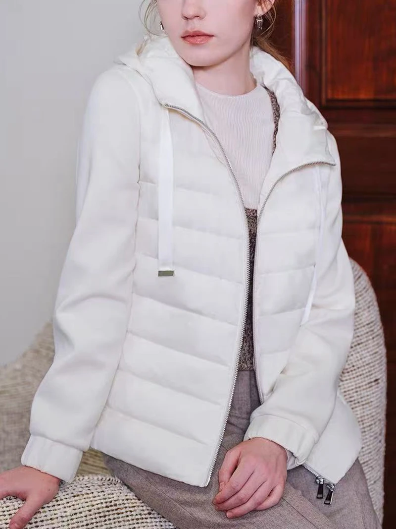 

Elegant Women's Down Jacket 2026 Autumn/Winter Casual Comfortable Black and White Grid Warm Coat