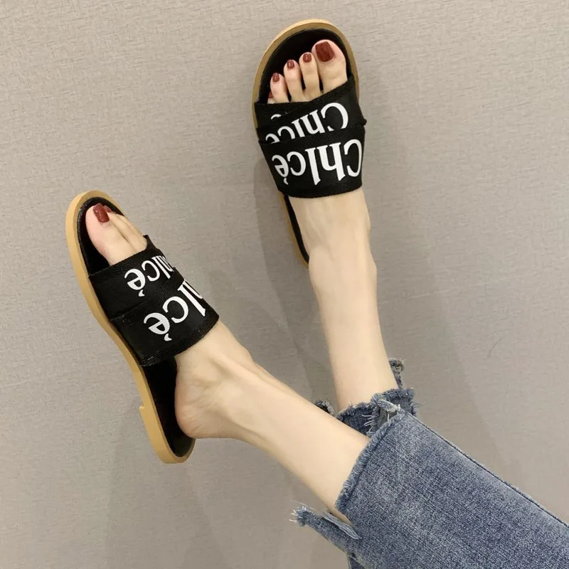 Fashion Slippers Women Flat Shoes for Women Plus Size Luxury Designer Sandals New Ladies Shoes Zapatos Mujer