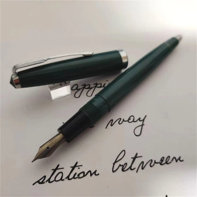 

Cheap Sale Wingsung Fountain Pen Black F 0.5mm Wine Red Iridium Pen Office Gift Travel Art Ink Pens School Supplies Writing Gift