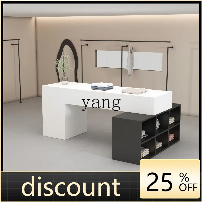 

LTT clothing store Nakashimadai women's clothing store, simple flow in the middle, modern display cabinet