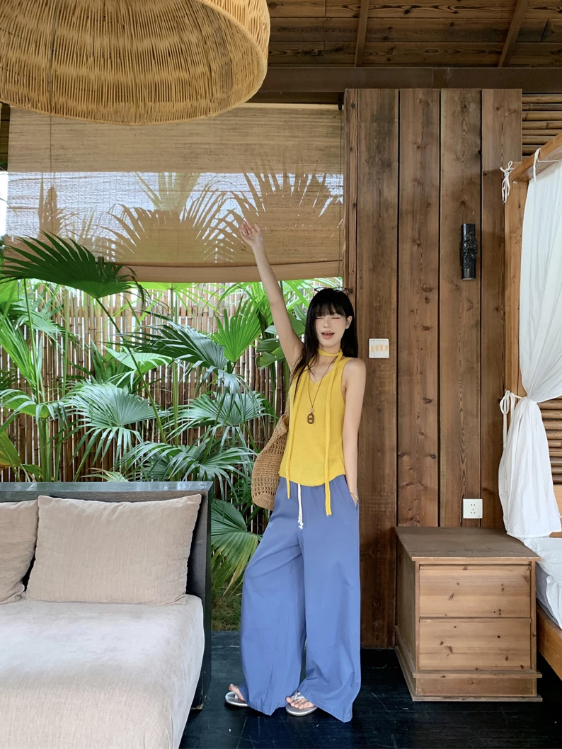 

Khaki Color Knitted Slim Fit Vest And Loose Casual Pants Two Piece Set for Women High Waist Summer Leisure Fashion Ensemble