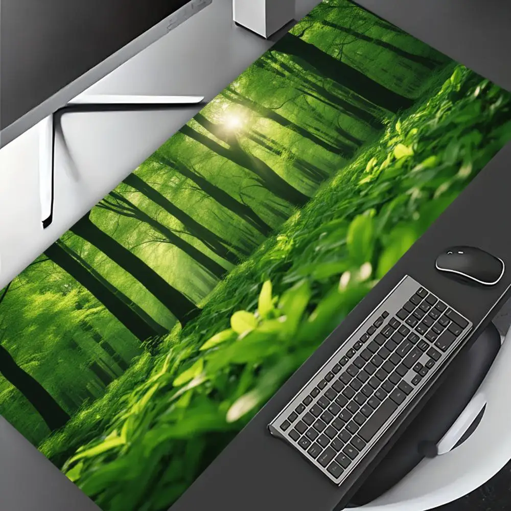 

Large Gaming Mouse Pad, Green Plant Pattern, Rubber Non-slip Desktop Pad, Stitched Edge Carpet, Perfect for Office and Gamers
