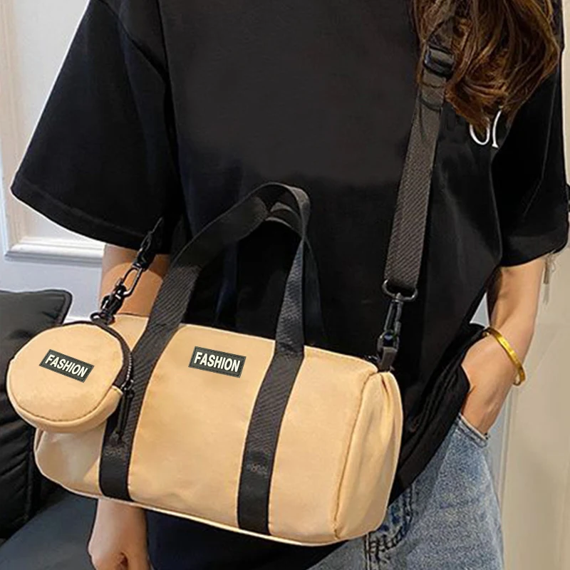 

Neutral style bread bag for men and women, baseball design, can be worn over the shoulder or crossbody, suitable for shopping