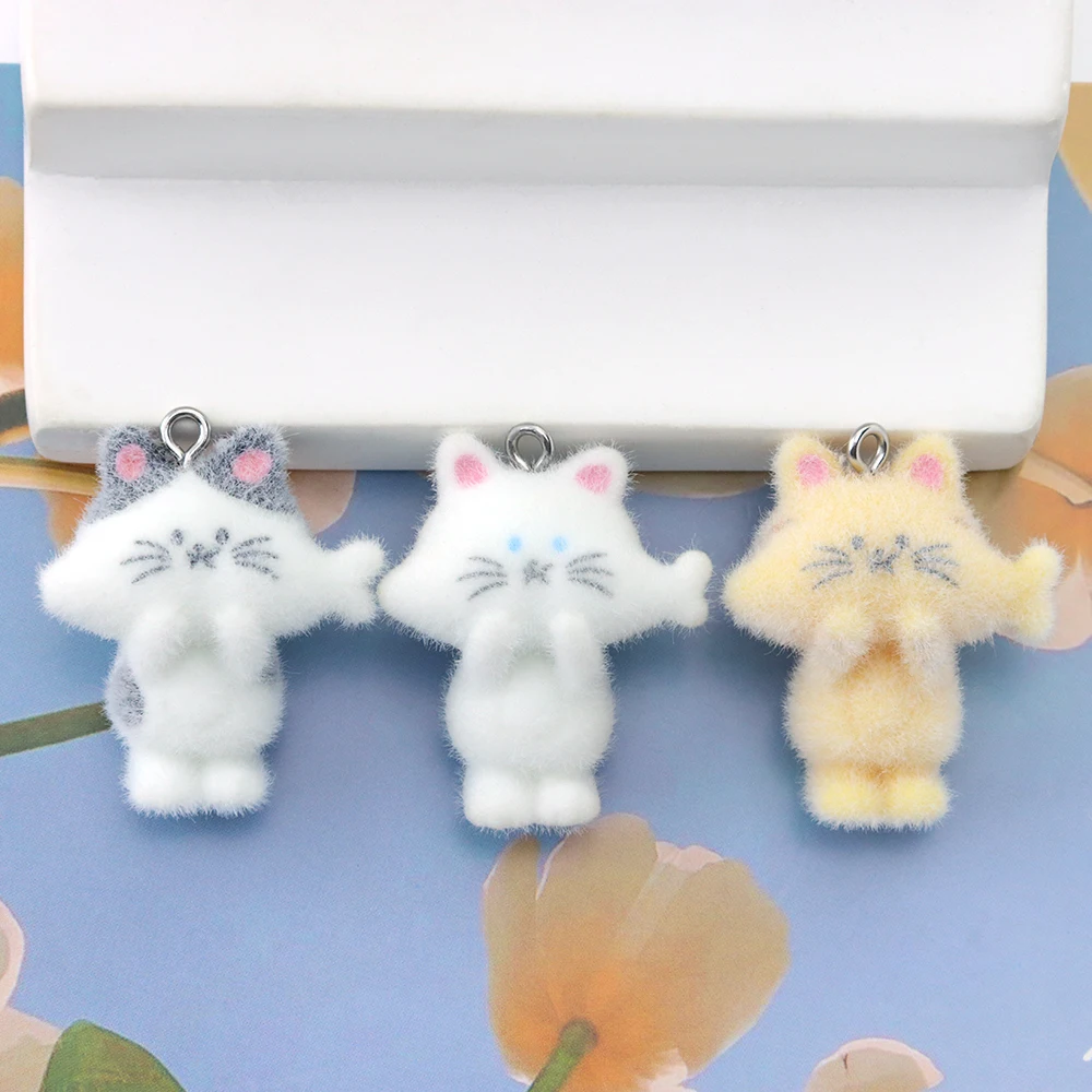 20pcs 3D Resin Flocking Cat Eating Fish Charms Cute Animal Pendant for Necklace Earring Keychain Making DIY Jewelry Accessories
