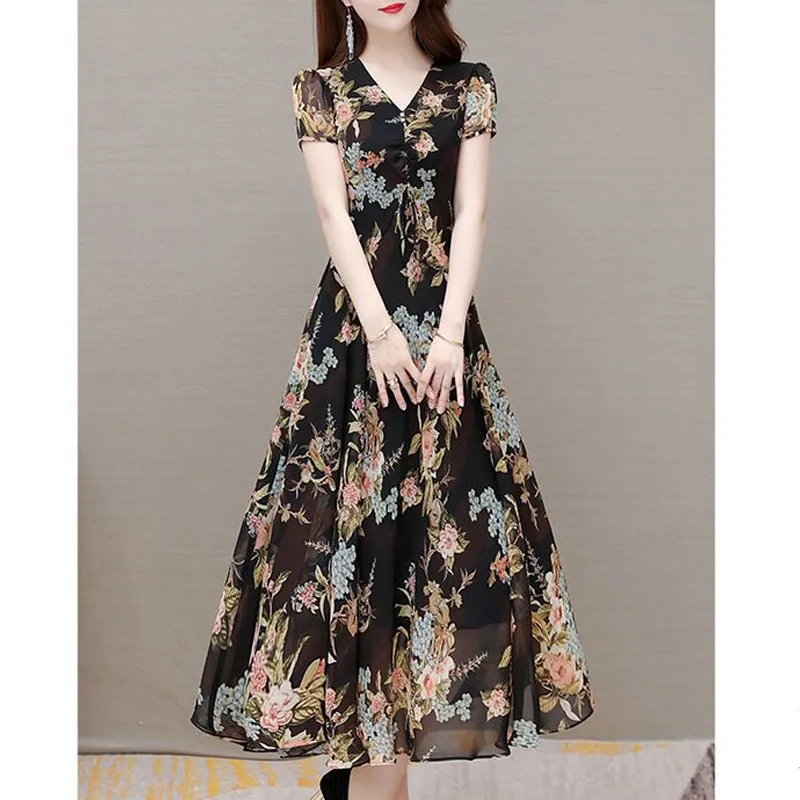 2023 New Summer Fashion and Elegant Temperament Commuting V-neck Beaded Print Slim Fit High End Oversize A-line Simple Dress