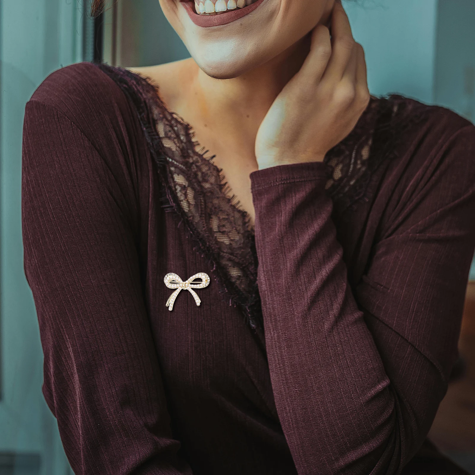 

Bow Brooch Pin for Women Elegant Artificial Pearl Rhinestone Dress Lapel Pin Stylish Accessory Women Brooches Pins