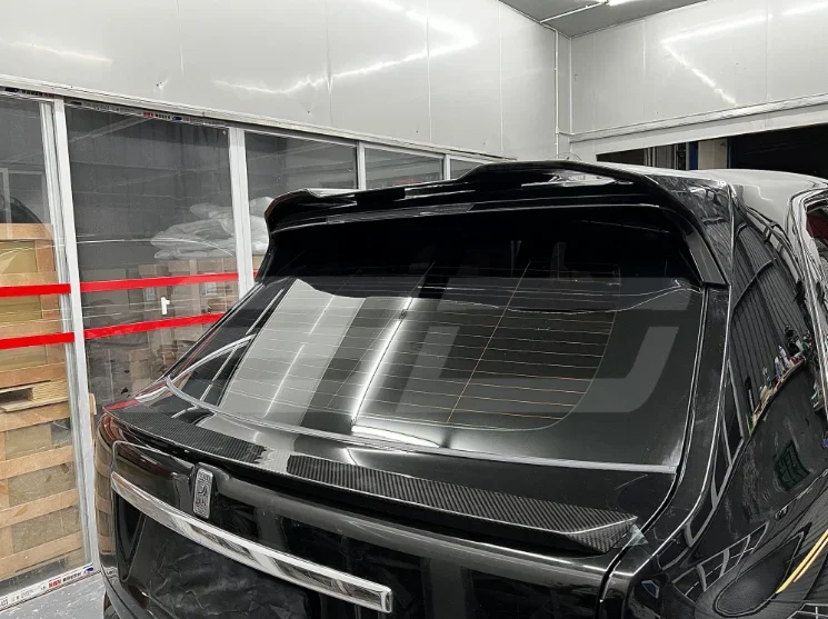 عالية الجودة MSY نمط ألياف الكربون الجاف الجسم أطقم الجبهة الشفاه الناشر الوفير المصدات التنانير الجانبية ل رولز رويس كولينان