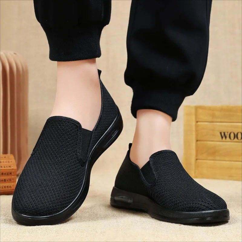 Summer Hollow Out Mesh Slip on Walking Shoes for Man Air Cushion Breathable Light Non Slip Comfort Man Shoes Men's Sneakers