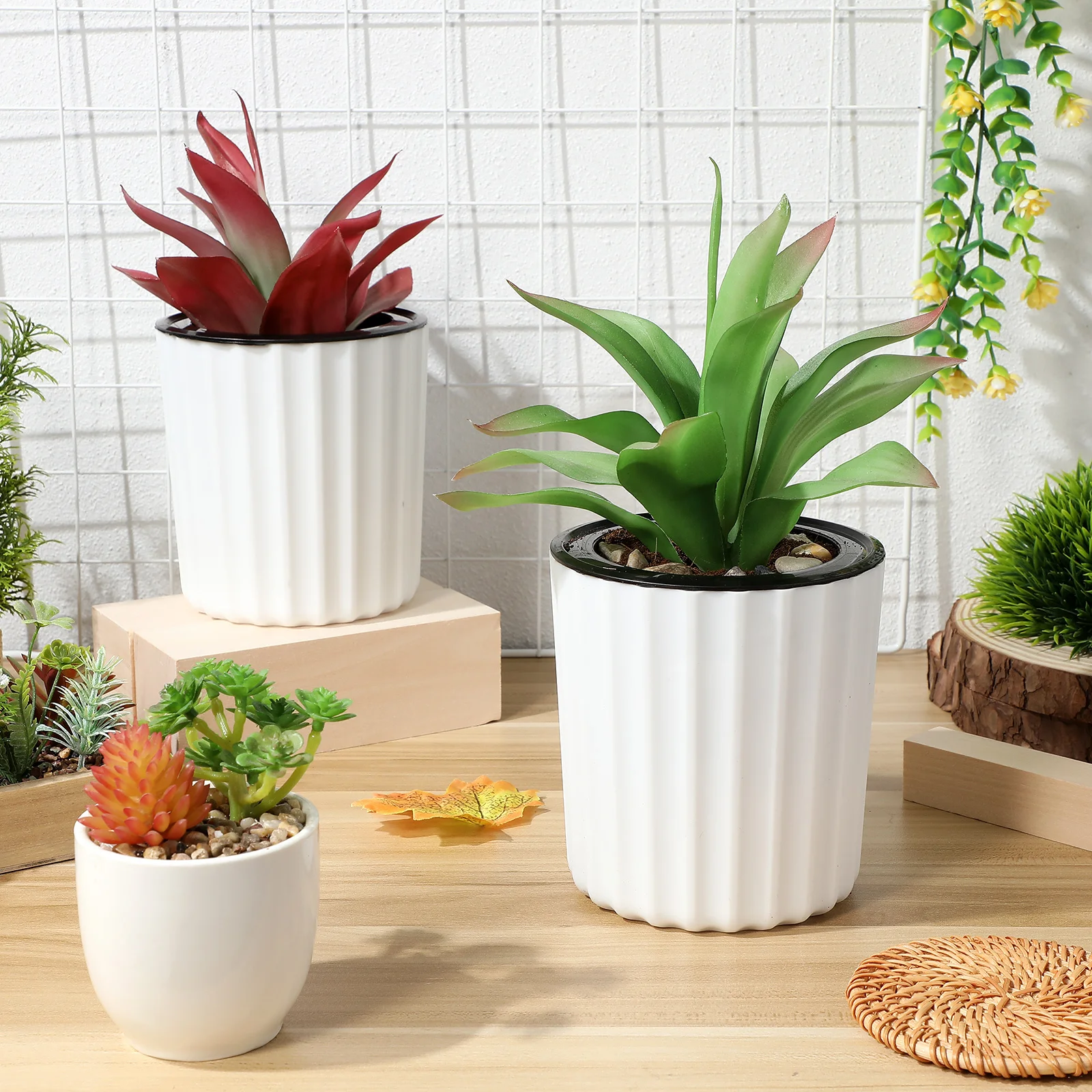 

2Pcs Self Watering Plastic Flower Pots with Built-in Wick System for Consistent Hydration Suitable for Succulents Herbs Indoor