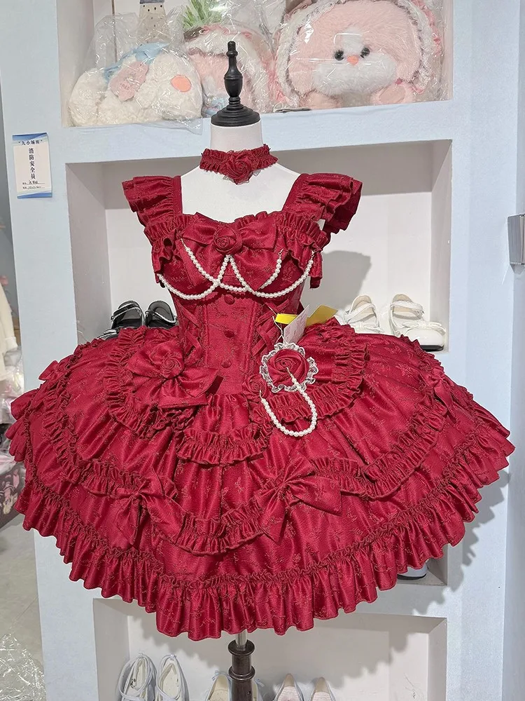 

A new fashionable and elegant puffy skirt