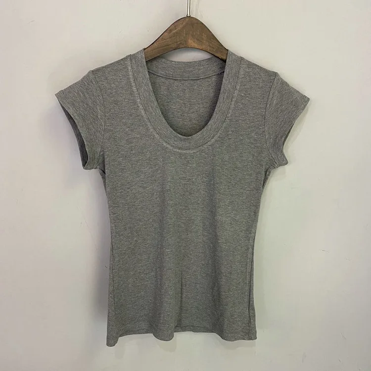 Camiseta blanca de manga corta acanalada con cuello redondo para mujer, un estilo único para verano de 2025, top ajustado de algodón puro