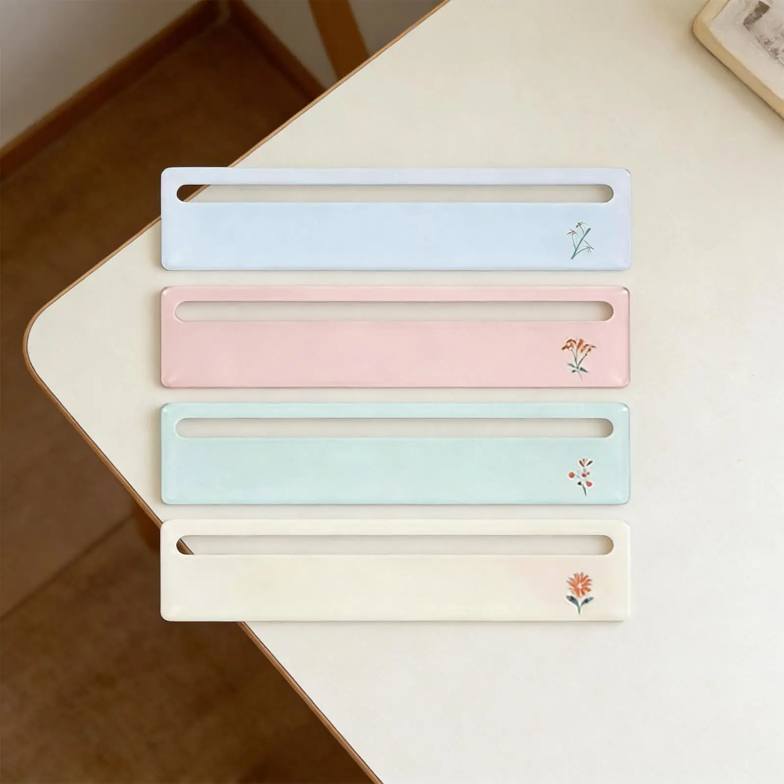 

Mahjong Line Marker 4-Piece Lightweight Acrylic Bright Mahjong Card Ruler For Beginners For Home Travel Party Game Night Play