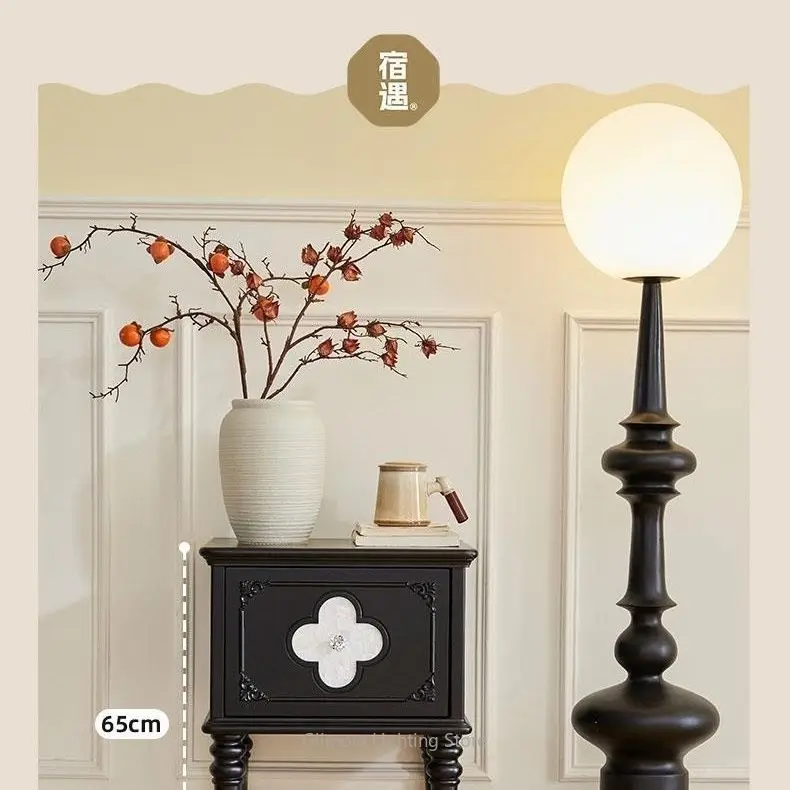 Four-Leaf Clover Nightstand with Carved Details, French Style Light Luxury Bedside Table for Bedroom, Solid Wood Accent Cabinet