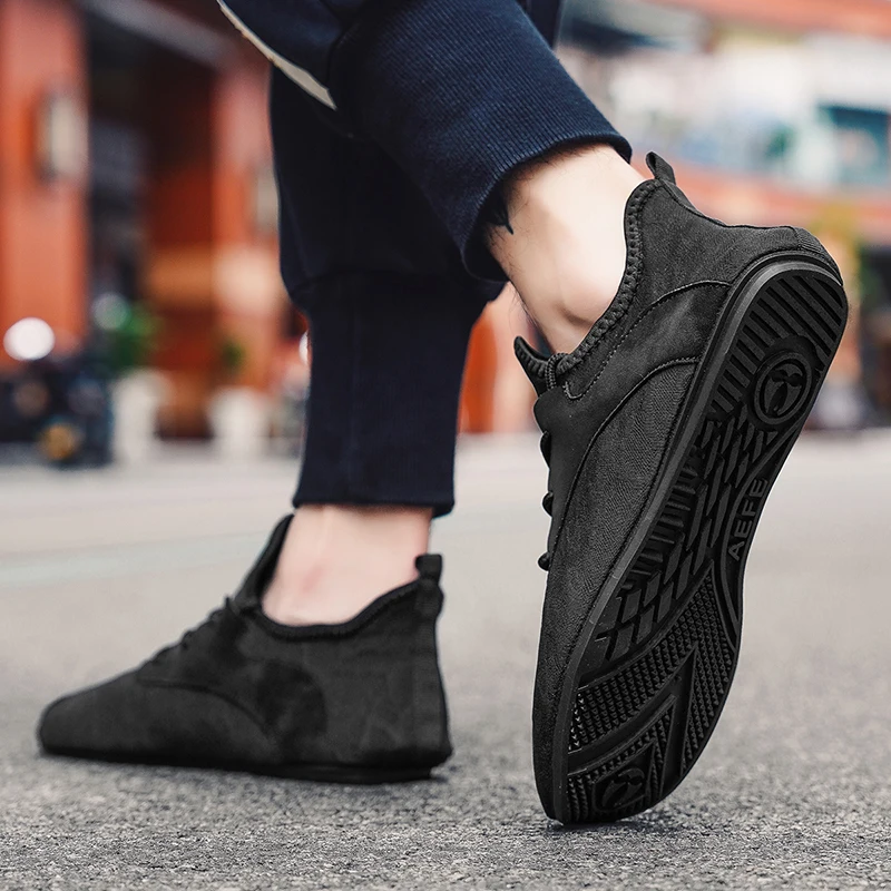 

YRZL Shoes Men House Slippers Designer Thin Bottom Shoes Breathable Male Indoor Elegant Non Slip Driving Shoe Man Shoes Loafers