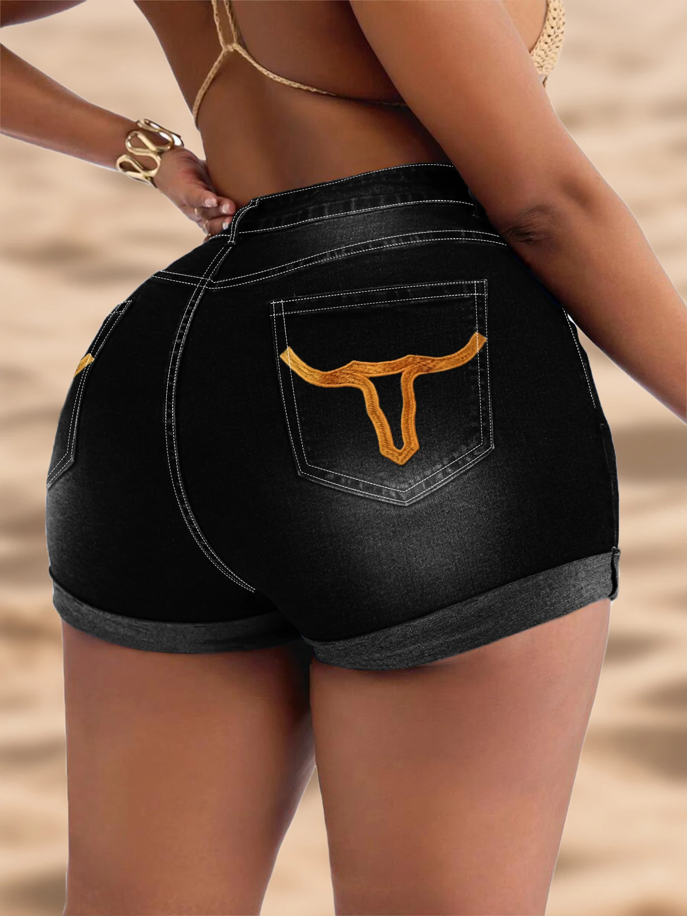 

Black Gradient Washed Denim Shorts, Orange Bull Horn Embroidered Pocket, Cuffed Hem, Shaping Butt-Lifting Versatile Hot Pants