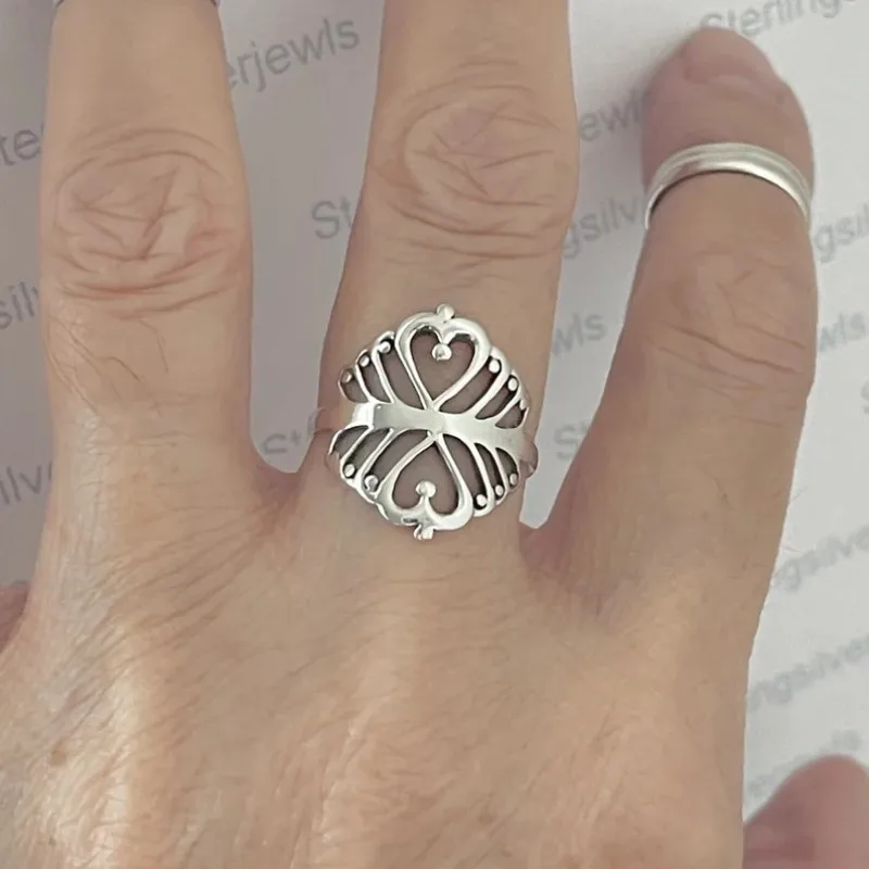 Fashion Retro Unique Simple Hollow Heart Ring, Versatile Jewelry For Daily Casual Wear, Travel Vacation And Gift Giving