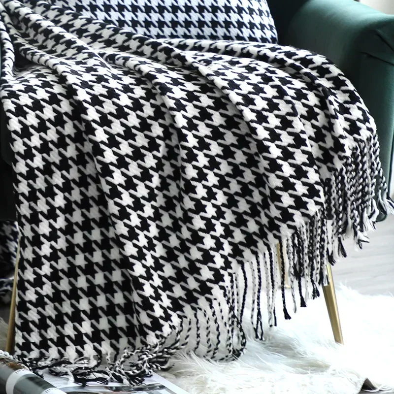 Modern Simple Throw Blanket Black and White Houndstooth Decorative Sofa Blanket Homestay Hotel Bed End Towel Bed Flag Soft Scarf