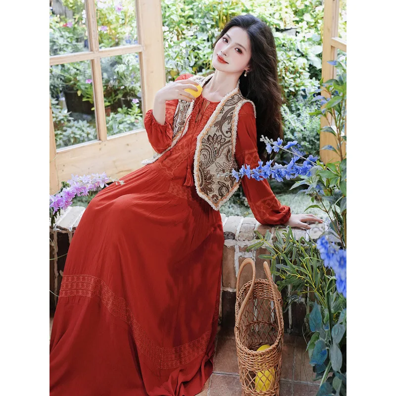2026 Spring and Autumn New Retro Ethnic Style Bohemian Dress Holiday Red Machine Embroidery Dress Vest