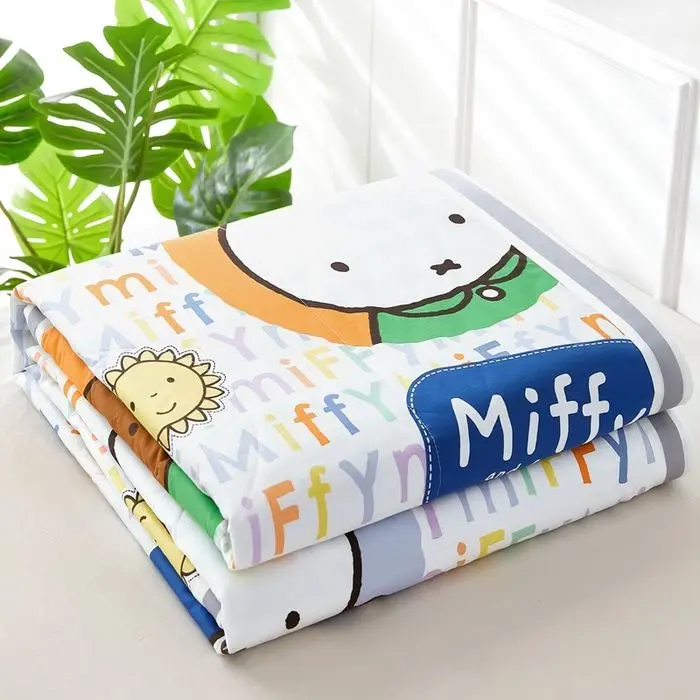 Miffy Rabbit Sommer-Kühldecke Hochwertiger Cartoon-Animationsdruck Heim-Sommerdecke Weiche Maschinenwaschbare Klimaanlagen-Decke – Detail 9