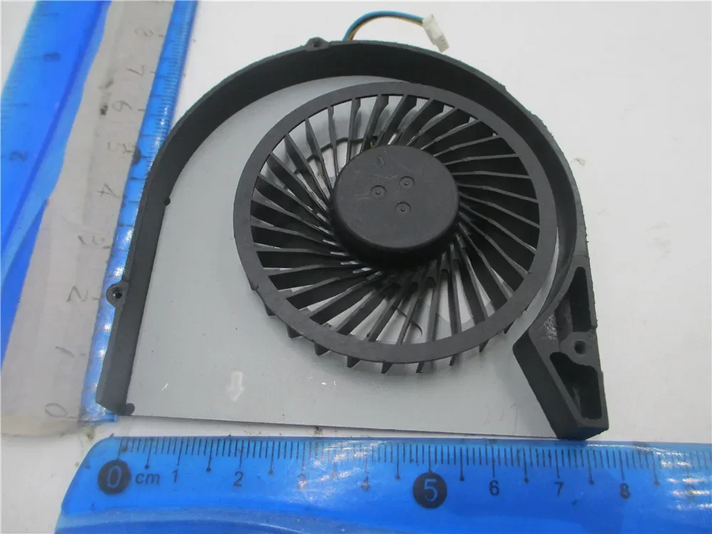 Brand New and original CPU cooling fan for Acer Aspire  5560G 5255 APUA6-3400 5560G-8354G  MF60120V1-C170-S99