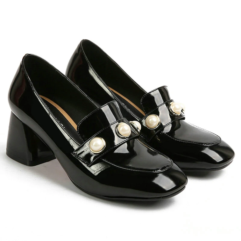 

Patent Leather Red White Classic Woman Pumps Big Size 46 47 Mature Luxury Designer Women Loafers Chunky High Heels With Pearls