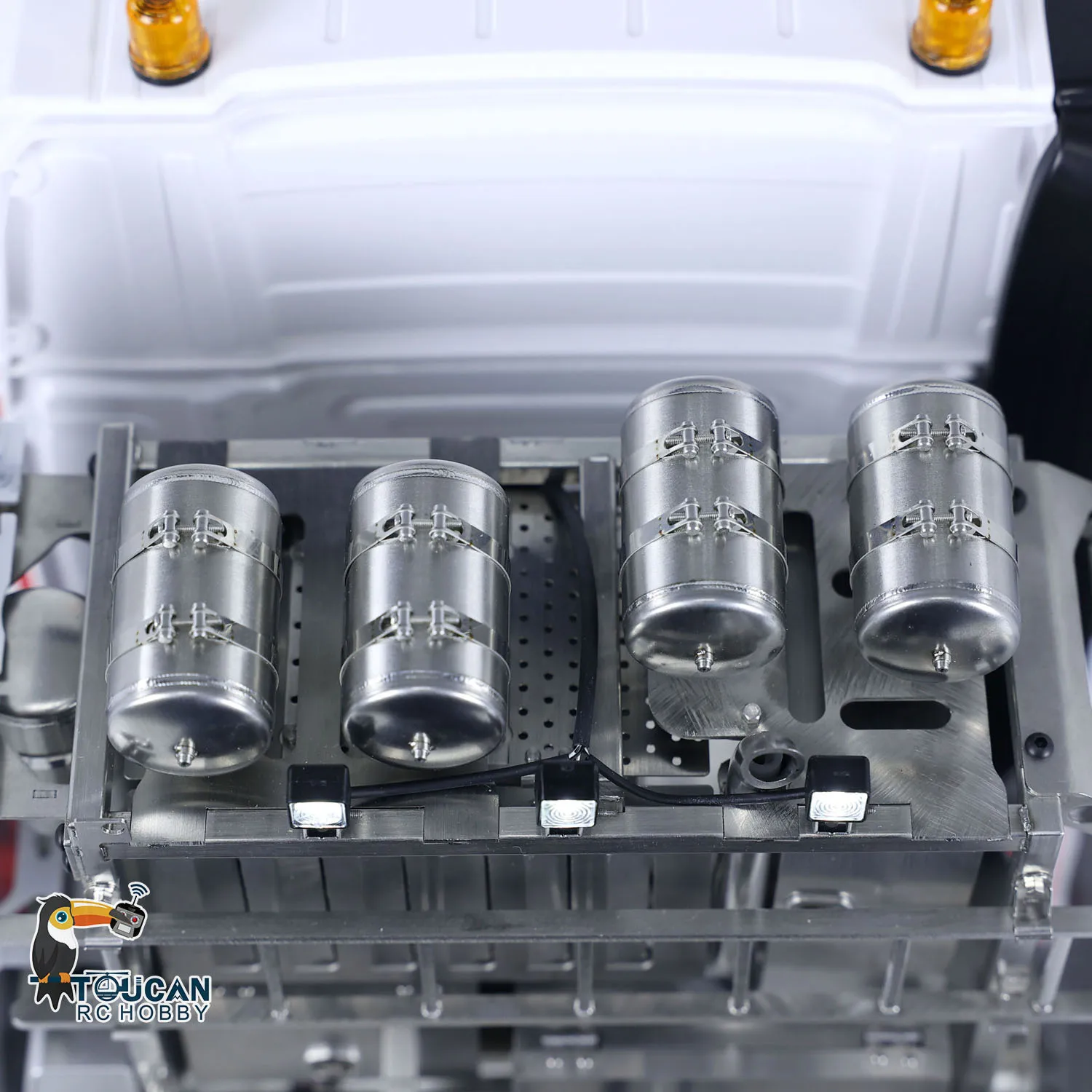 

Игрушечный радиоуправляемый трактор-грузовик LESU 8x8 с металлическим шасси, масштаб 1:14, TOUCAN, для хобби и самостоятельной сборки, строительная техника, с дымом и звуком, для мальчиков