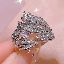 Huitan Luxury Trendy Leaf Design Ring for Women Full Paved Bling CZ Stone Newly Designed 2022 Bridal Wedding Rings Party Jewelry