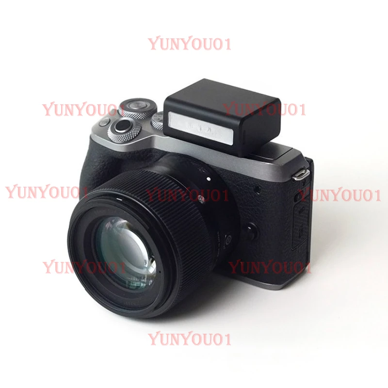 

Mini Flash for Digital and Film Cameras