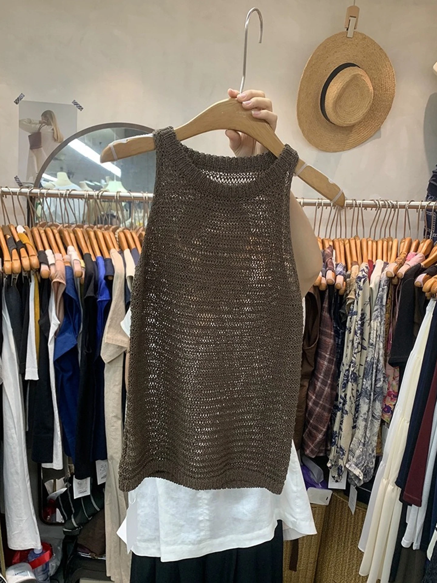 Women's Knitted Hollow out Breathable Soft Comfortable Vest Summer Faionable Versatile Svel Top Korean Sle Straight...