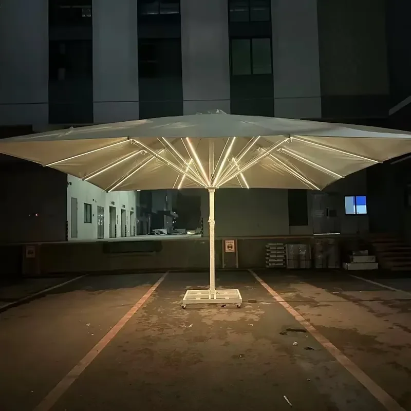 4x4M 5X5M 6x6M Big Size Customized Heavy Duty Umbrella Patio Large Outdoor Umbrella for Hotel Restaurant