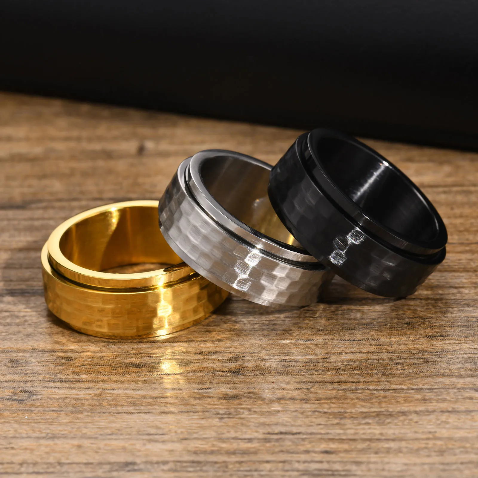 

Trendy Jewelry 8mm Spinner Rings for Men Hammered Style, 3 Colors Stainless Steel Fidget Anxiety Wedding Bands Party Ring