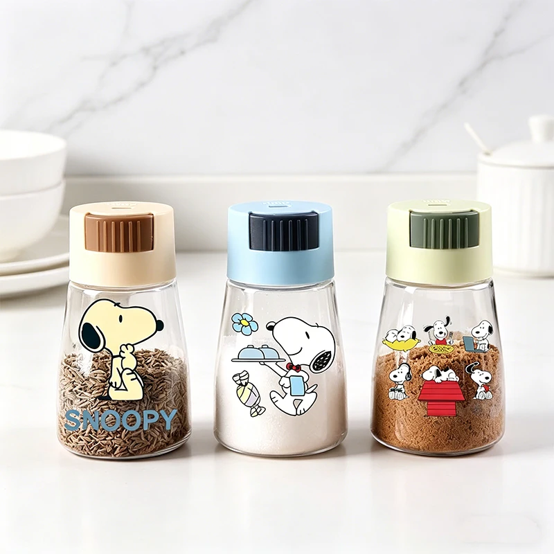 Snoopys Quantitative Control Salt Bottle Cute Quantitative Seasoning Tank Household Kitchen Monosodium Glutamate Seasoning Box