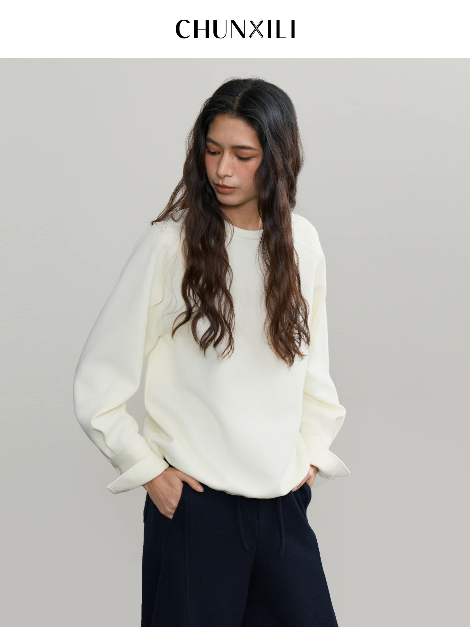 

Spring New Pearl Decoration Hoodie Women's Sweatshirt Casual Standard Fit Long Sleeve round Neck Drawstring Versatile Ladies Top