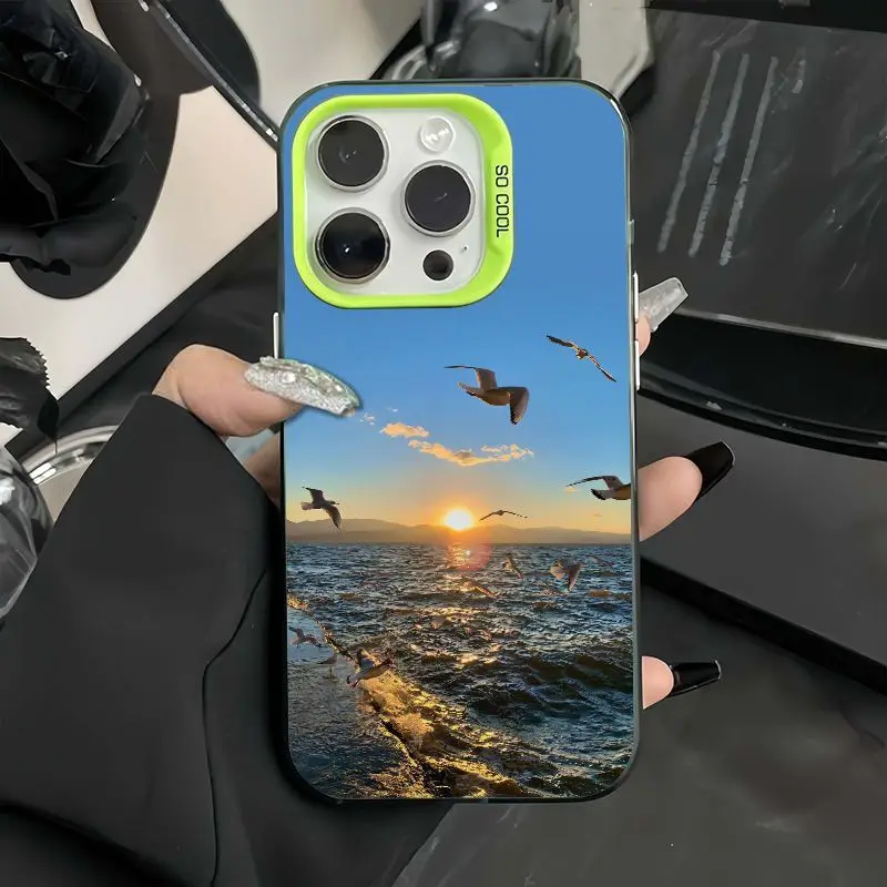 美的な夕焼けとカモメの海景 iPhone 16 15 14 13 12 11 PROMAX XSXR 7 8Plus用耐衝撃スマホケースカバー