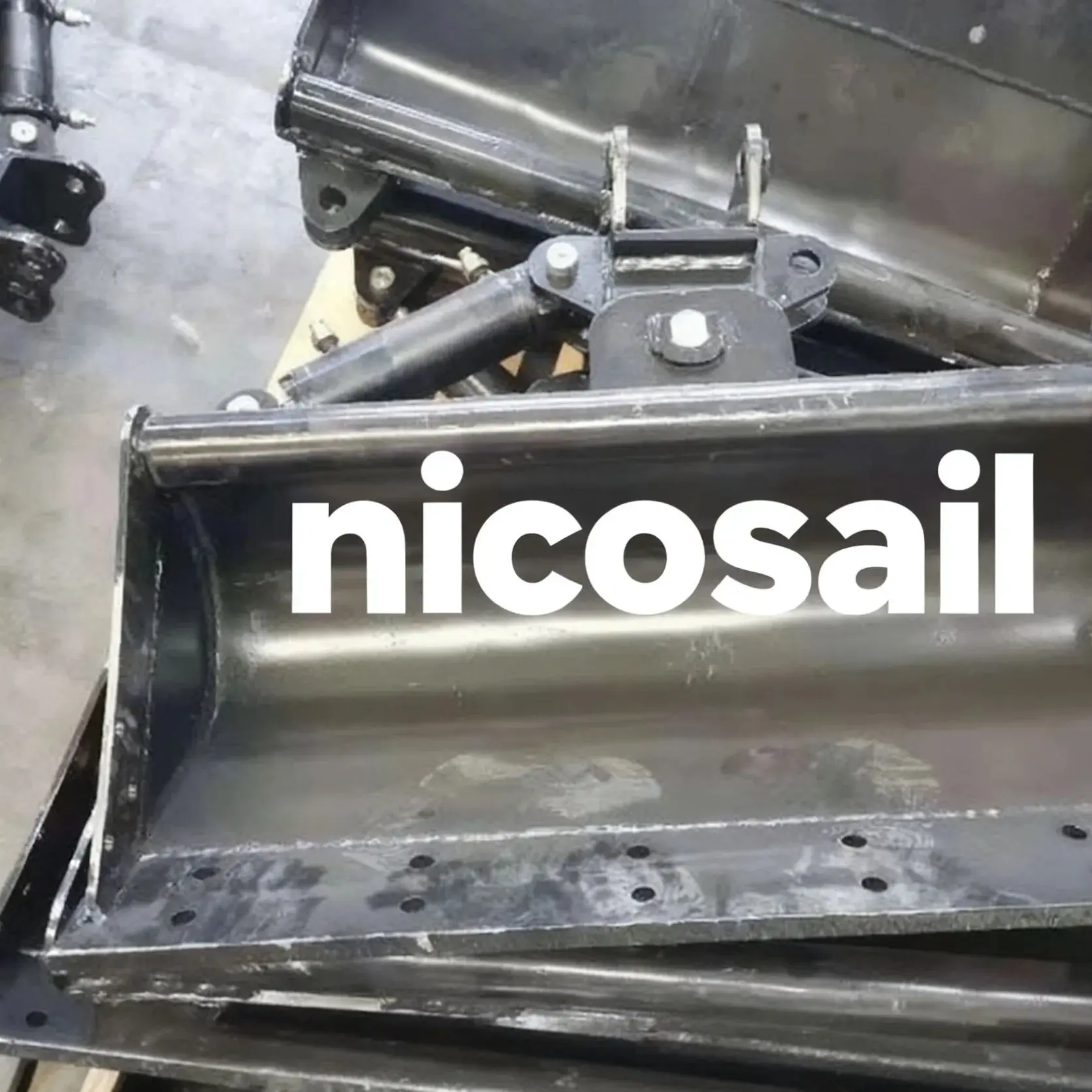 دلو المعدات المساعدة للحفارة #1