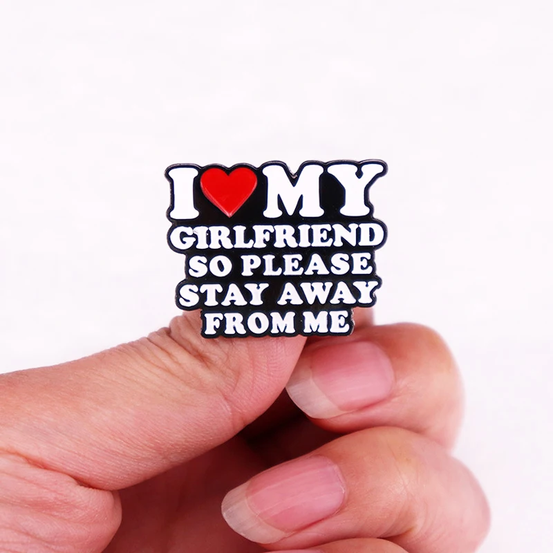 Товар, пожалуйста, держитесь подальше от меня