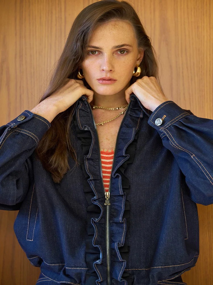 

Повседневная свободная женская джинсовая куртка, летняя новинка, корейская простая моя, антивозрастная хлопковая длинная молния с цветочным принтом, Pur...