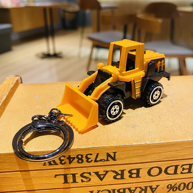 Creative keychain digger Alloy Engineering Car Excavator Key Chain Cartoon Forklift Roller Car Toy Keychain Bag Pendant Gift