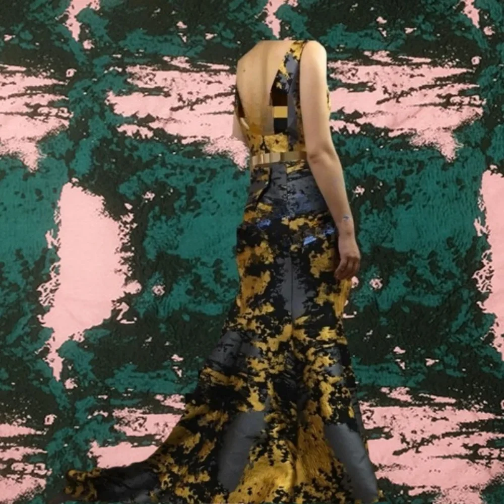 

Окрашенная в пряжу жаккардовая ткань, платье с граффити, ветровка, ткань для одежды, шитье своими руками, модный дизайн, оптовая продажа, ткань на метр