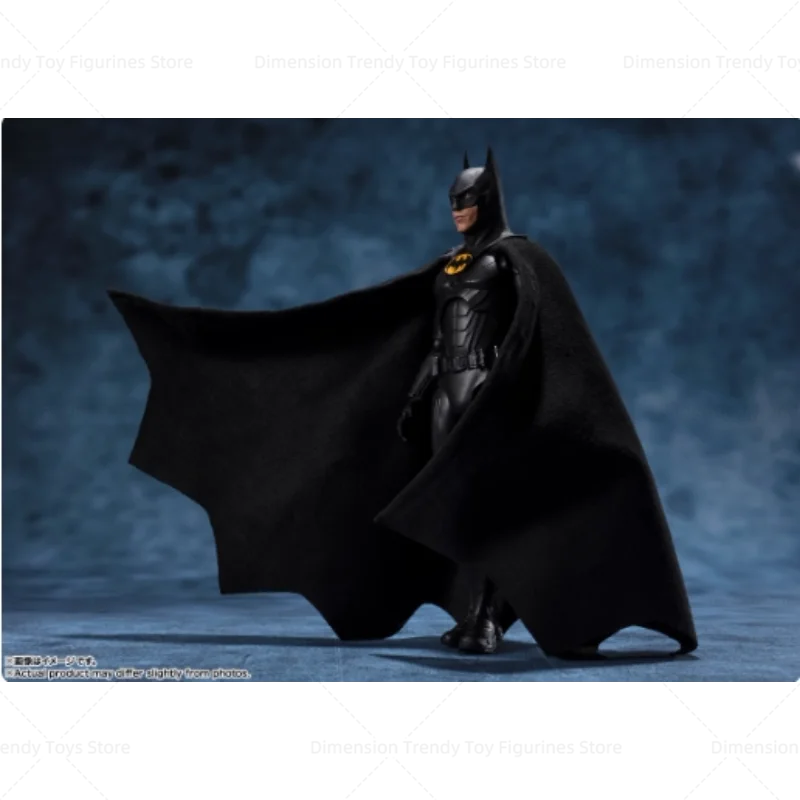 متوفر في المخزون بانداي الأصلي SHF أنيمي باتمان مايكل كيتون فلاش نسخة الفيلم عمل نموذج لجسم لعبة هدية DT