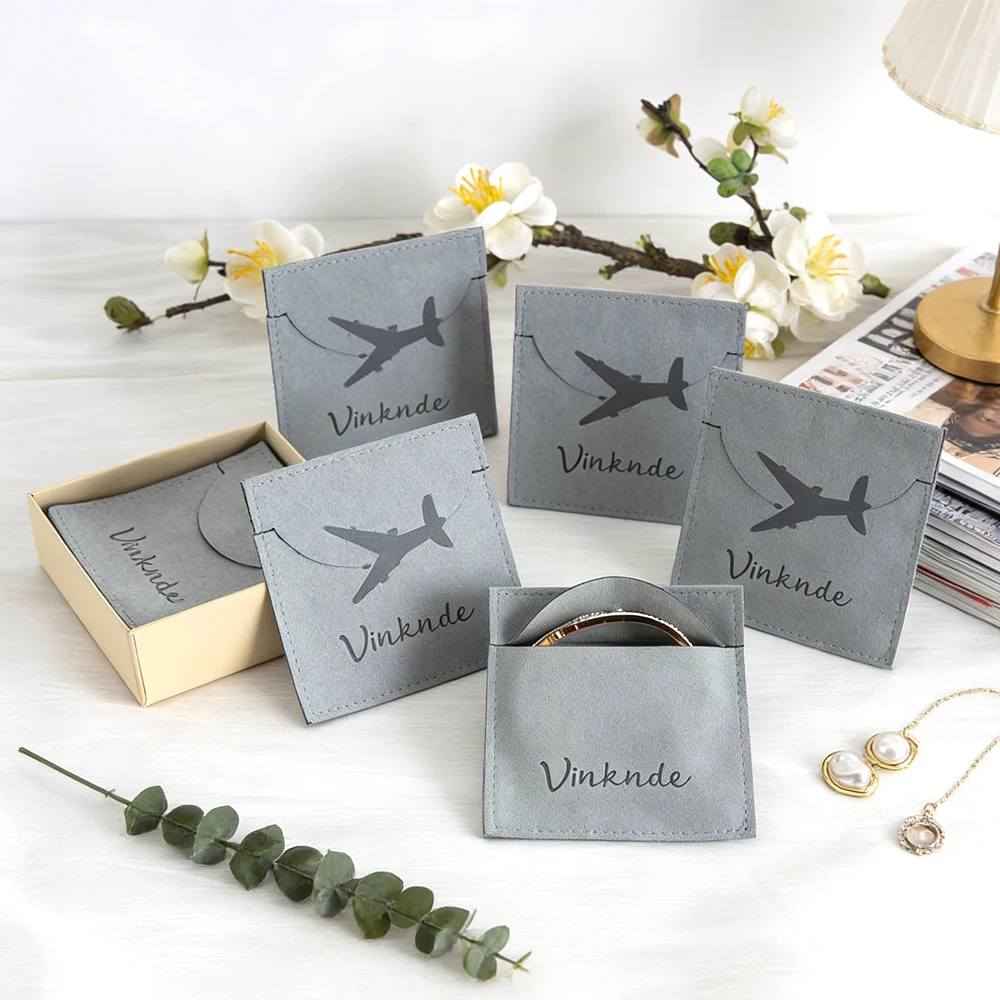 

100Pcs/Lot Velvet Fashion Jewelry Pouches Personalized Logo Wedding Packaging Microfiber Organizer Ring Earings Gift Bags Sack
