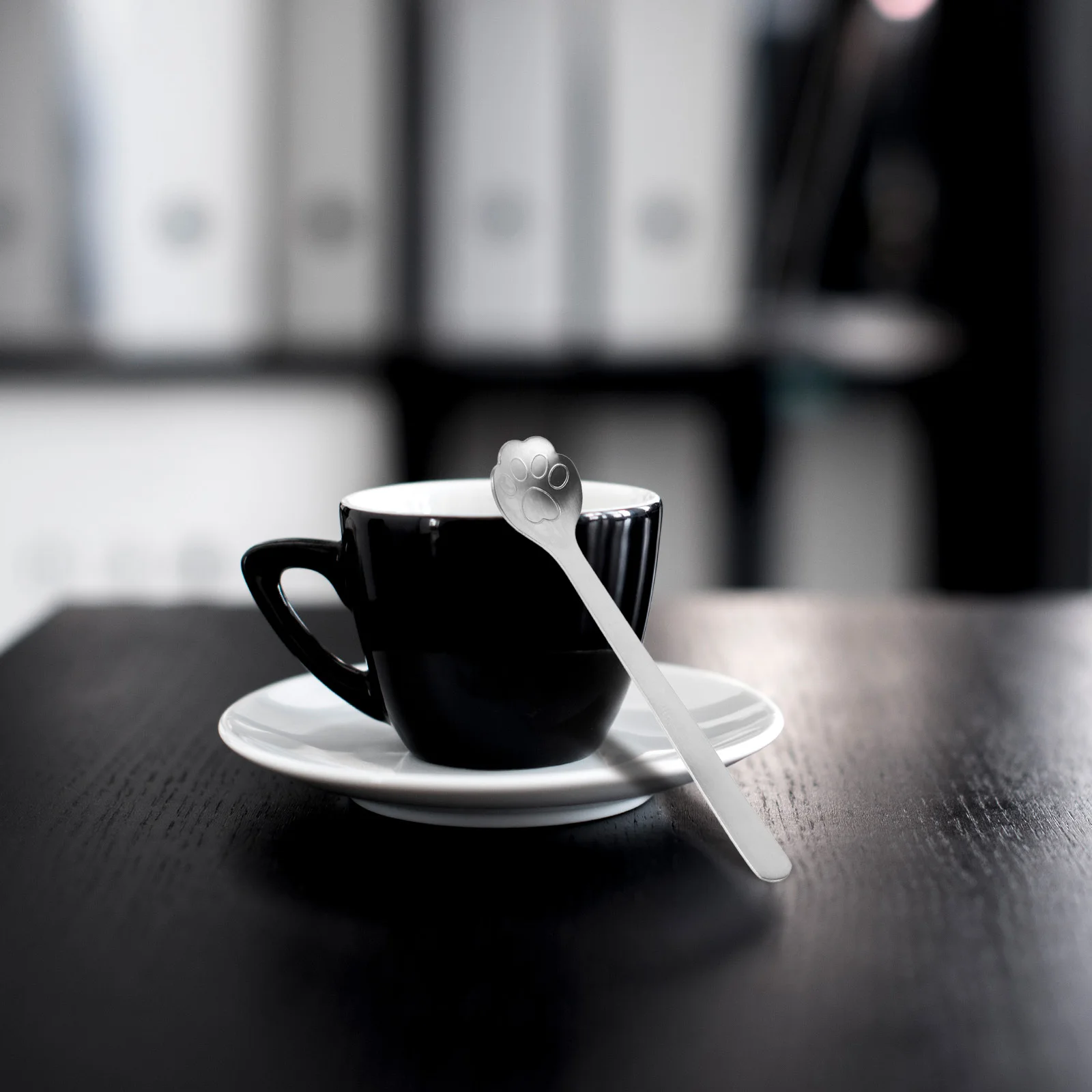 

Cute Cat Paw Design Coffee Spoons 304 Stainless Steel Long Handle Dessert Stirring Spoon for Beverages Ice Cream Tea