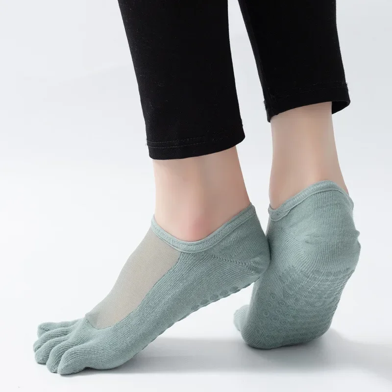 Five Toes Yoga Socks Hollow Out Mesh Breathable Dance Sports Socks Casual Solid Color Silicone Non-slip Ballet Pilates Socks Sox